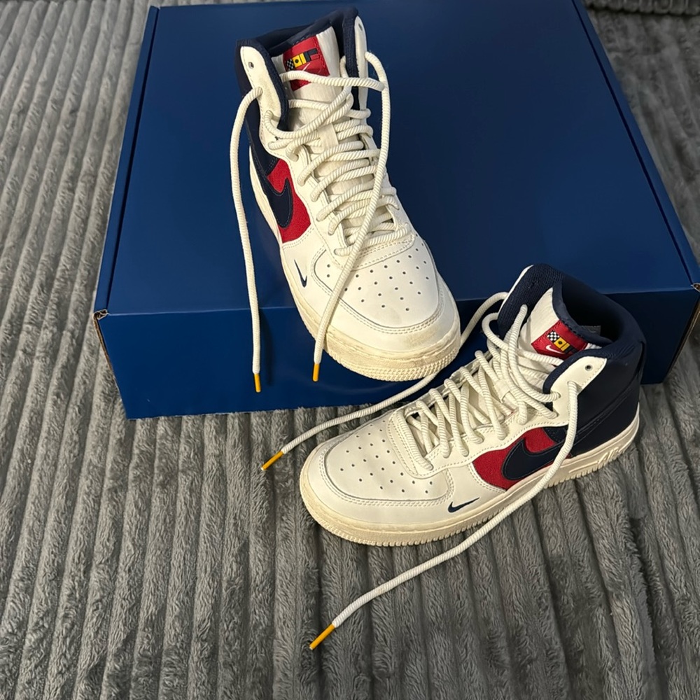 Nike Air Force 1 High “Nautical Redux” shoe, missing straps
